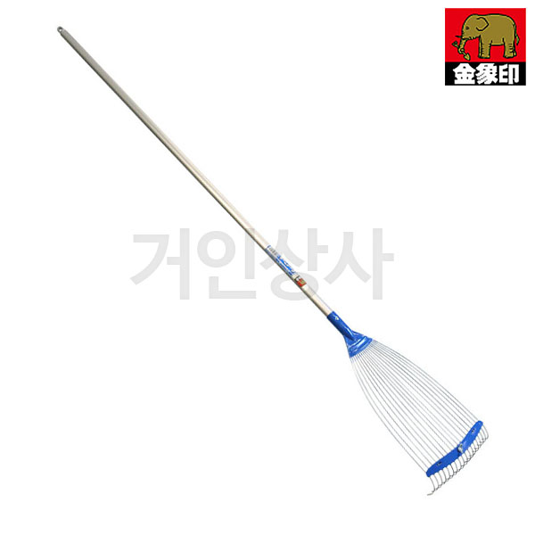 일제 코끼리표 금상인 편강선재 쇠갈퀴(폭조절) 알미늄자루 / 깔꾸리 낙엽 청소 잔디 정원 갈퀴 레기
